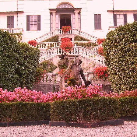 Charming Glicine And Azalea House Art And Colour With Lakeview Cadenabbia